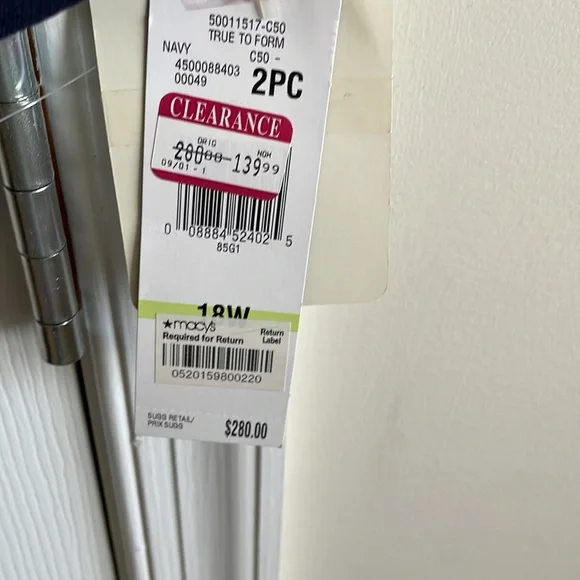 Jones New York Women’s 2 piece pantsuit - Picture 5 of 8